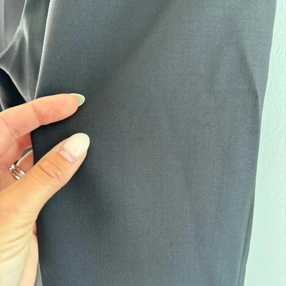 Nili Lotan Pleated Wool-Blend Tapered Leg Pants - Picture 8 of 10